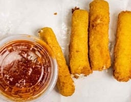 Mozzarella Sticks (6 Piece).